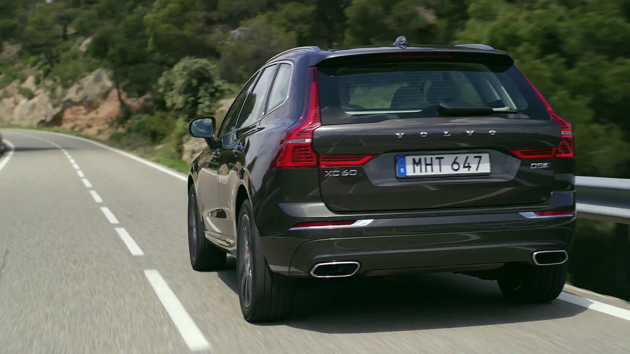 2018 New Volvo XC60 D5 Pine Grey Driving Video