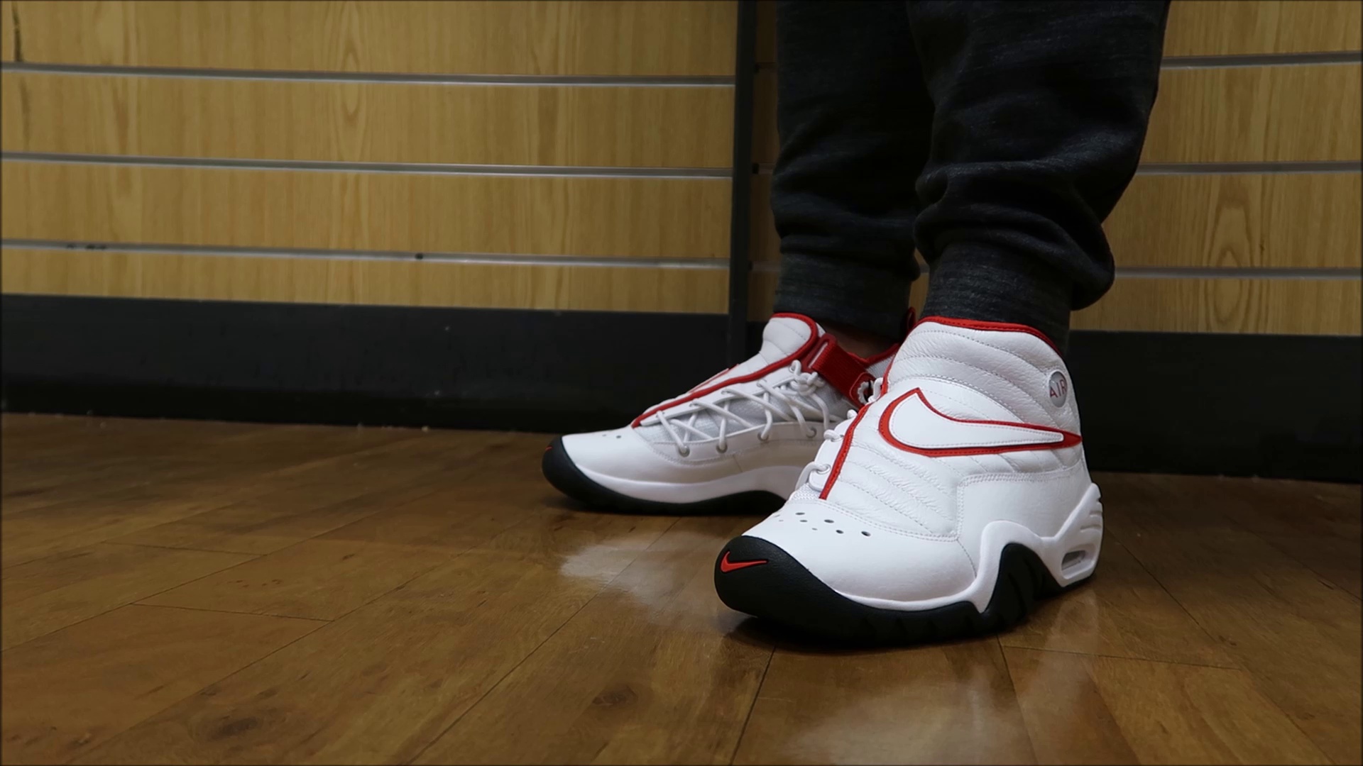 NIKE AIR SHAKE NDESTRUKT RETRO SNEAKER