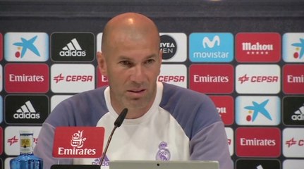 Zidane no pone en debate la continuidad de James