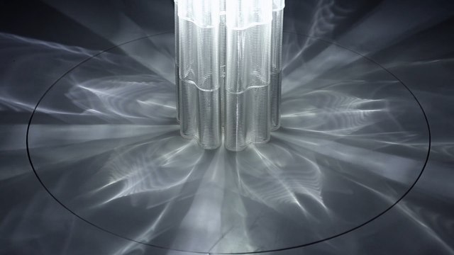 This Mega 3D-Printer Creates Glass Sculptures