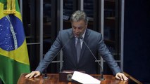 Senador Aécio faz menção aos 100 anos de Celso Cunha em bela homenagem