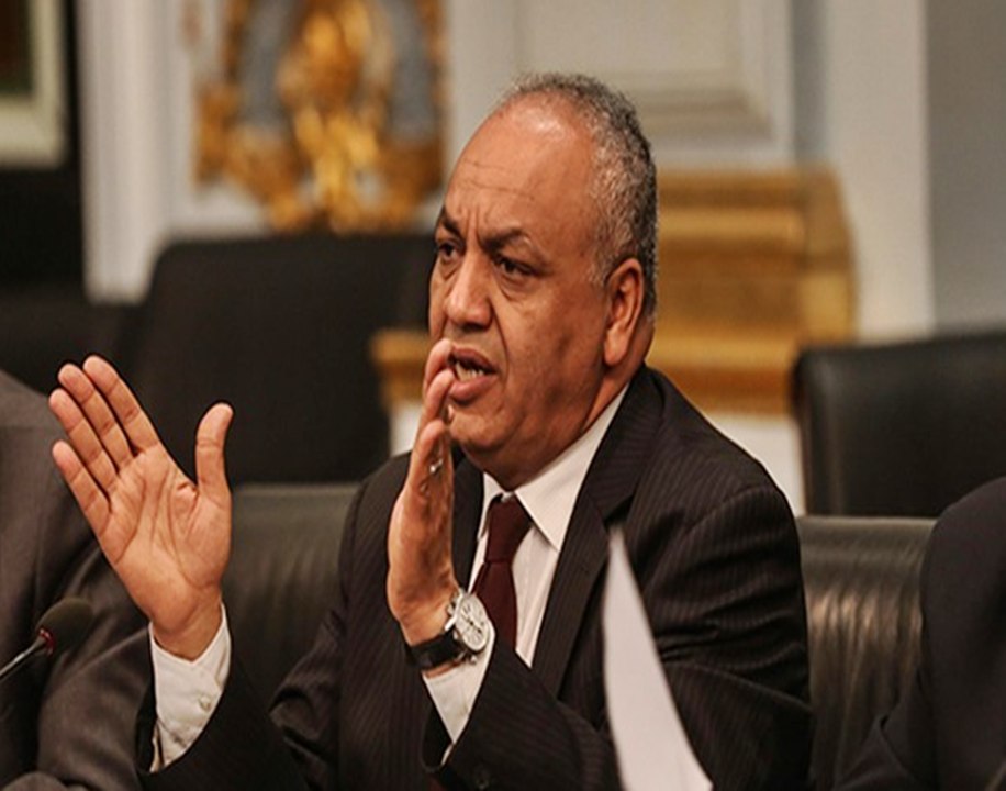 مصطفى بكري يفجر مفاجأة من العيار الثقيل : مرسي أقال السيسي ومحمد ابراهيم قبل 30-6