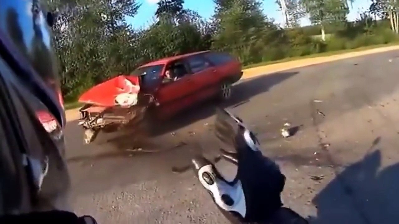 OMG _ FATAL CRASH Motorcycle VS CAR [Scary Crash]