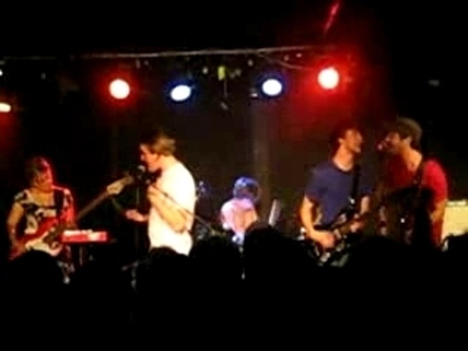 Los Campesinos - You Me Dancing (Live NYC 08.10.2007)