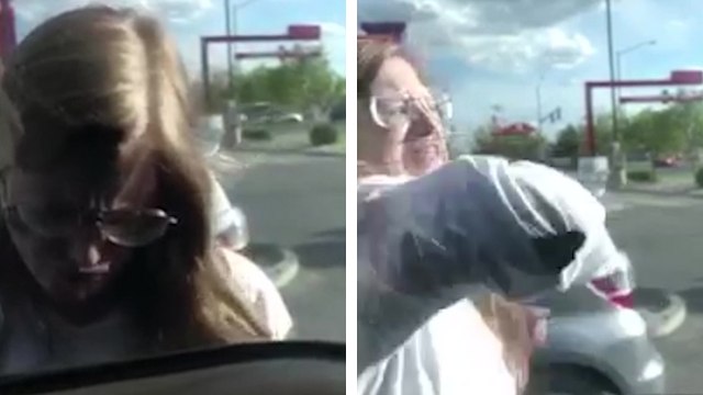 Une femme s'en prend à deux hommes en voiture