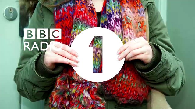 Benedict Cumberbatch commentates Strictly Come Dancing-P2EFC1bcrcQ