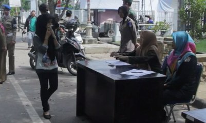 Puluhan Perempuan Aceh Terjaring Razia Celana Ketat