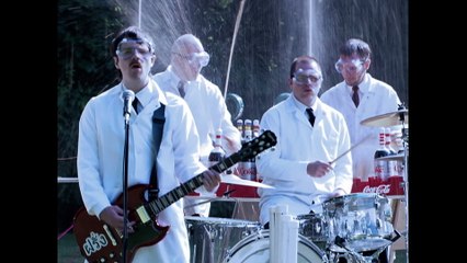 Weezer - Pork and Beans