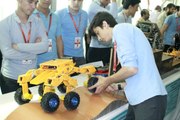 Lise Öğrencilerinden 'Yengeç Robot'