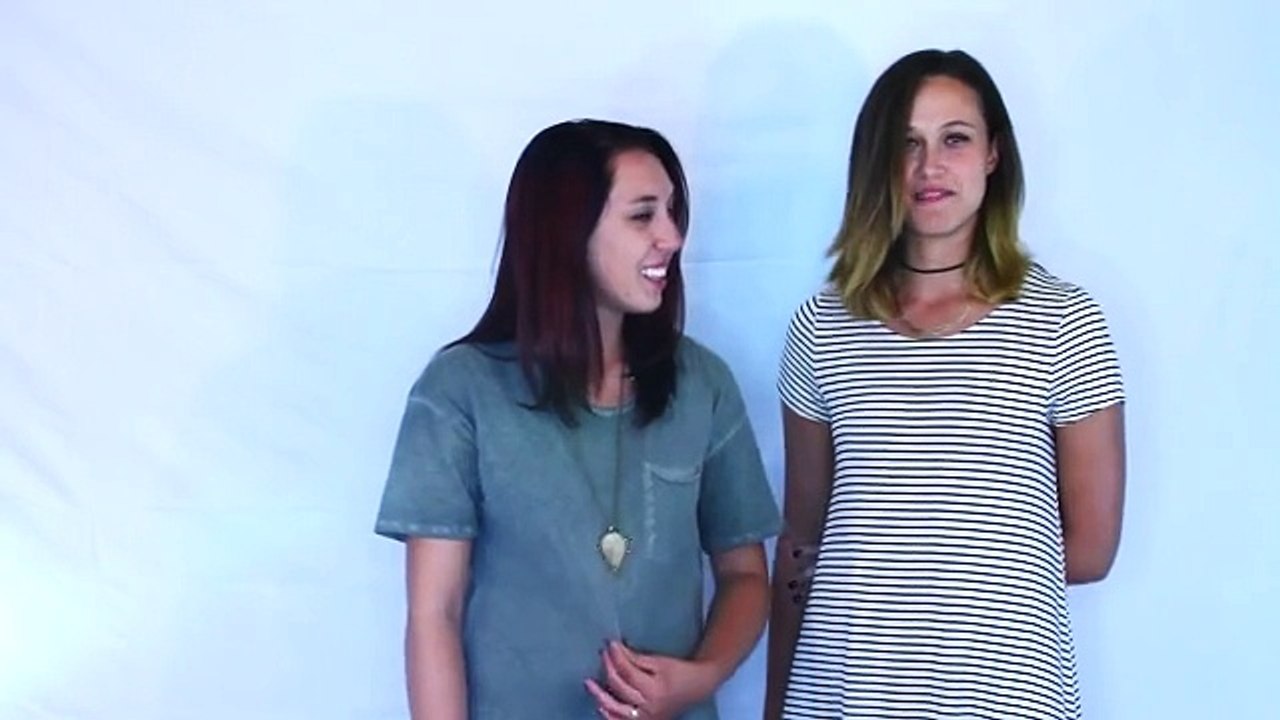 İlk Kez Öpüşme Deneyimi Yaşayan Kızlar