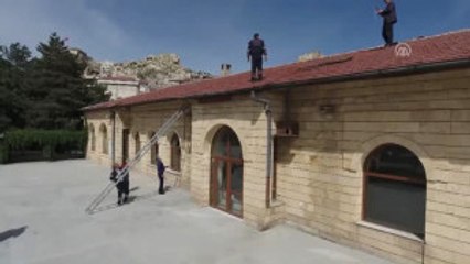 Itfaiye Eri Yavru Kediyi Havada Yakaladı