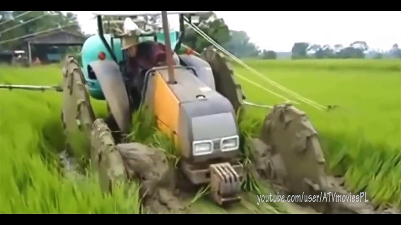 NEW Tractors FAILS #4 ULTIMATE CRASH MAY 2017