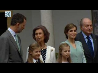 La infanta Sofía celebra su Primera Comunión con los reyes