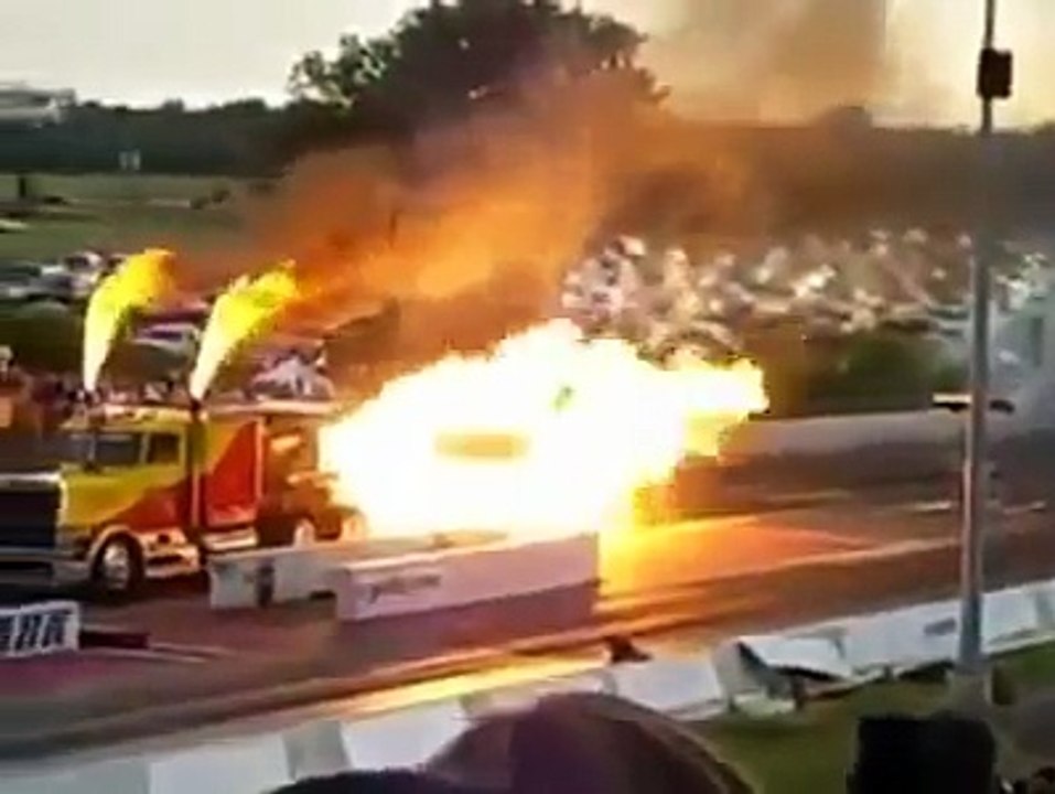 TIR'a Uçak Motoru Takılırsa!!