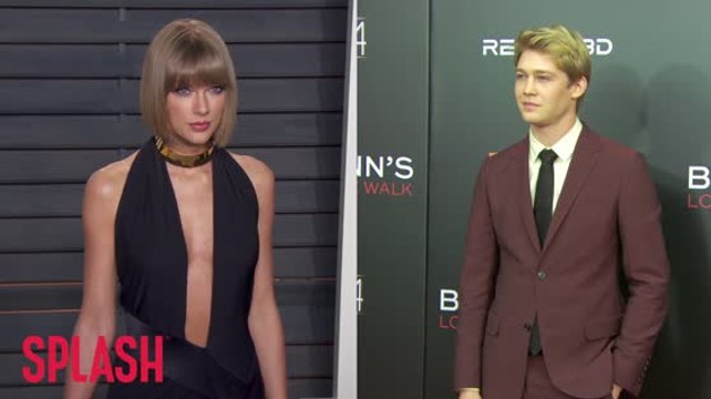 Taylor Swift Dating English Actor Joe Alwyn