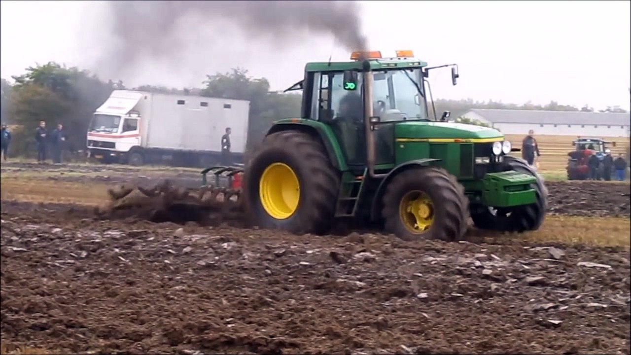 Hızlı Tarla Sürme Yarışları (John Deere)