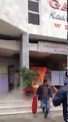 Ga Vinh bị ném bom xăng