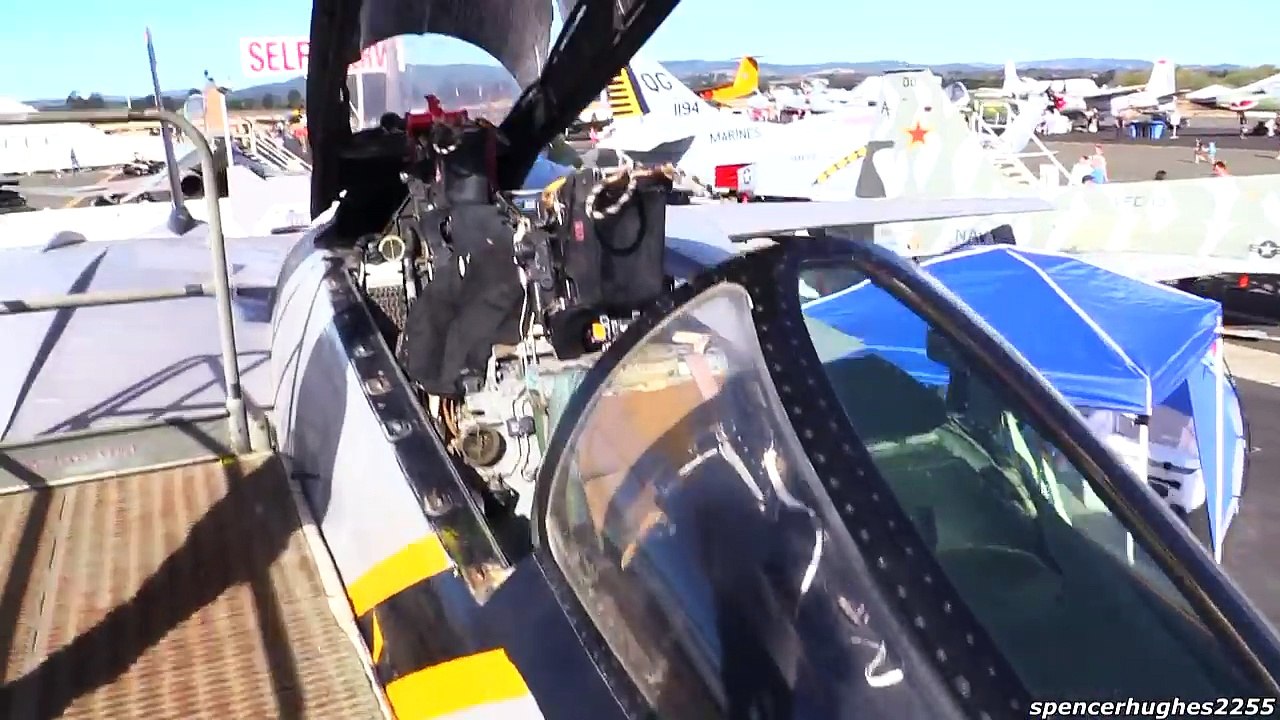 F-14 TOMCAT COCKPIT
