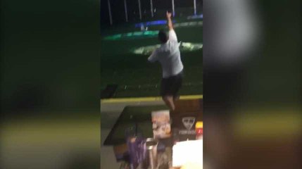 Avec son double fail, ce golfeur mériterait une médaille