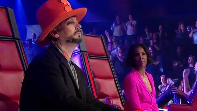 Brooke Schubert performs Taking Chances The Voice Australia 2017