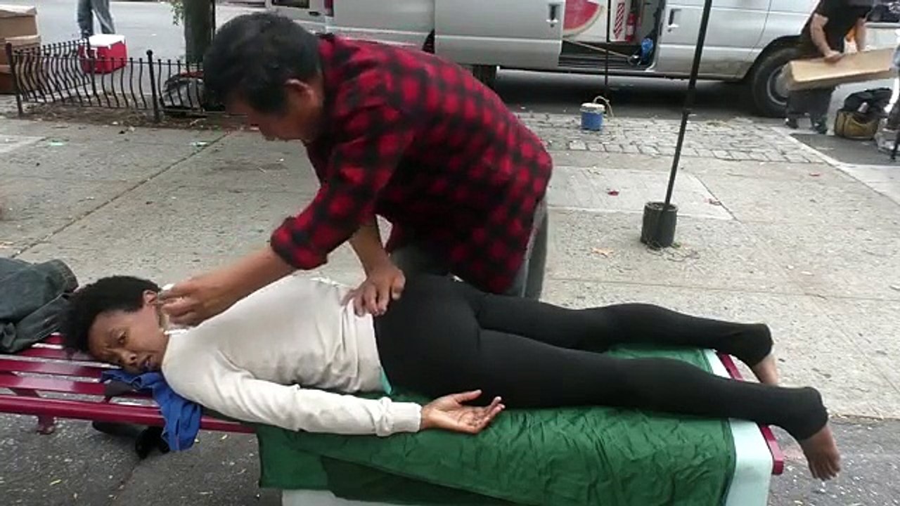 Masaj Bahane Avuçlamak Şahane