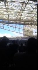 Adepto do Palmeiras com 1 bilhete a mais oferece-o a um "caça latas de rua"