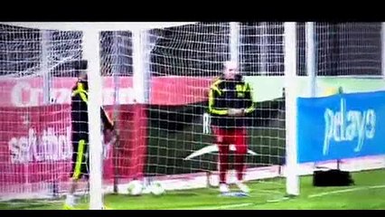 SEE RONALDO AS GOALKEEPAR AND OTHERS FAMOUS PLAYERS