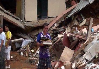 Daños por deslave en el cantón Atahualpa, provincia de El Oro