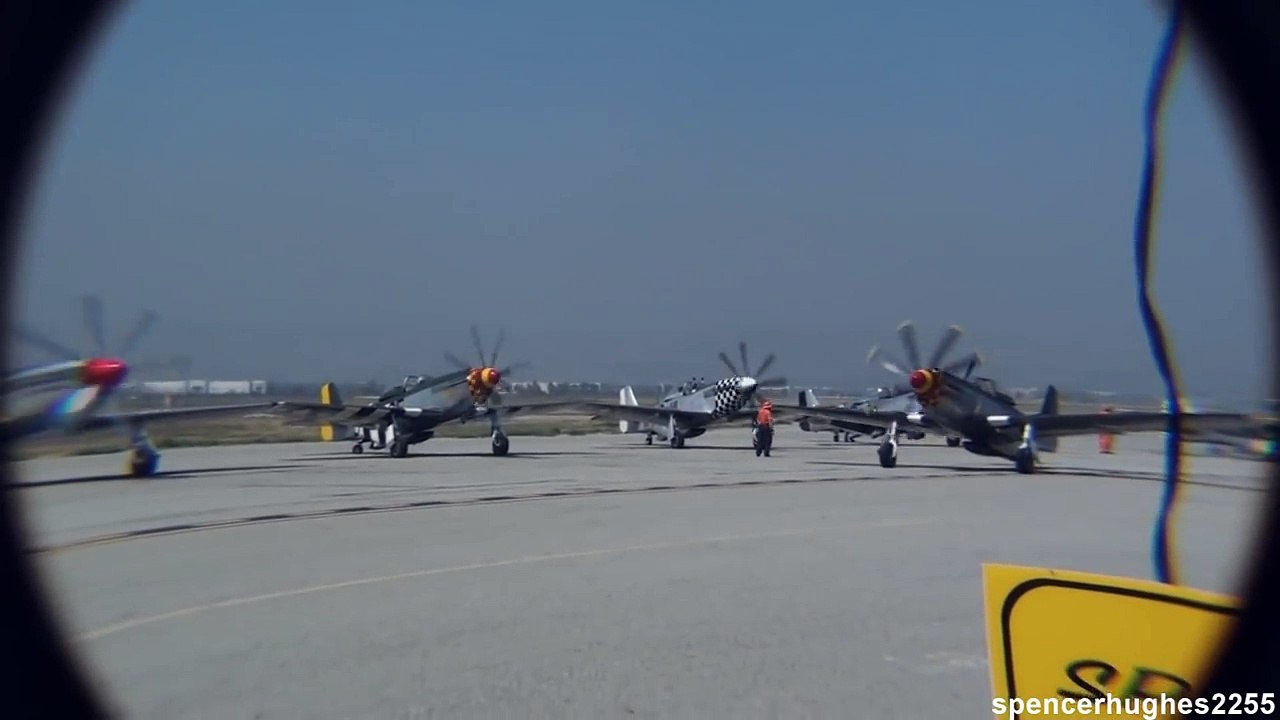 2010 Planes of Fame Air Show - 10 P-51 Mustang's in the air at once!