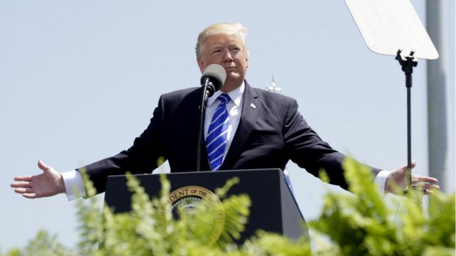 Trump pledges to build 'the first new heavy icebreakers' in over 40 years