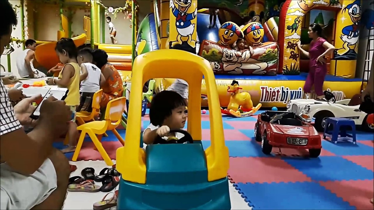 Chủ nhật cả nhà đi chơi - Cháu lên ba - Cháu đi mẫu giáo - Quả bóng tròn tròn