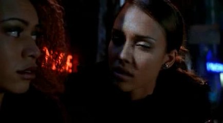 Dark Angel  - S 2 E 14 - Love in Vein