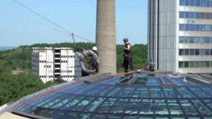 Köln)- Köln Ditib Merkez Camii'nin Hilalleri Takıldı