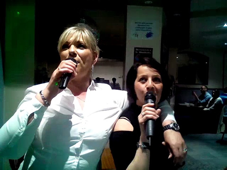 Maryline et Séverine interprètent "Milord" d'Edith Piaf