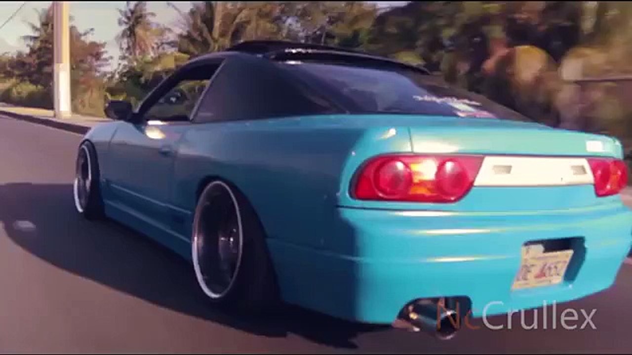 PEOPLE ARE AWESOME (INSANE DRIFTING)