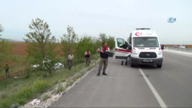 Mezuniyet Törenine Giden Aile Kaza Yaptı: 1 Ölü, 4 Yaralı