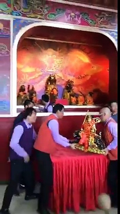 桃園龍德宮 四媽祖 粉絲團   遶境圓滿，歡喜回駕！涓吉農曆二月十八日午時遷移新行宮，俾於 四媽祖賡續弘法利生，在新廟興建期間，讓更多善男信女得以前來皈仰正道，共沐聖光