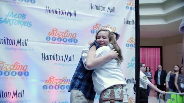 02.Jacob Sartorius Falls In Love-! (KISSING GIRLFRIEND ON THE LIPS)