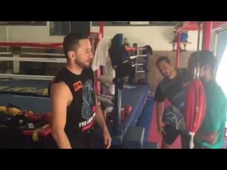 Roberto duran working