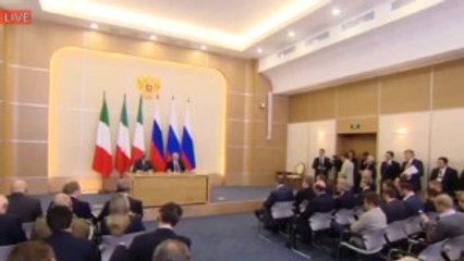 Putin ABD'deki Siyasi Şizofreni Devam Ediyor