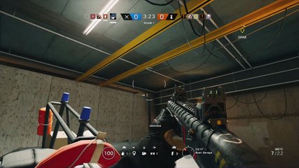 Tom Clancy's Rainbow Six® Siege floor breach