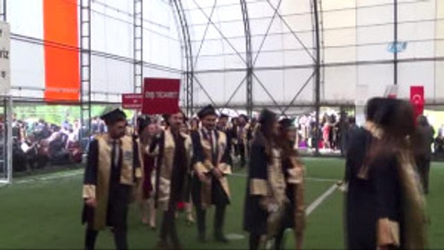 Bilecik Şeyh Edebali Üniversitesi Meslek Yüksek Okullarındaki 974 Öğrenci Kep Attı