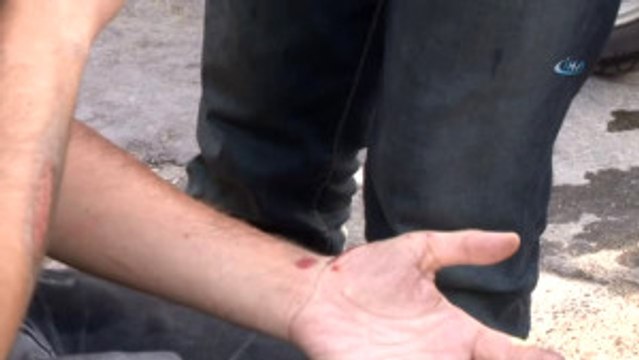 Belediye Pikabı ile Polis Motosikleti Çarpıştı: 2 Polis Yaralı