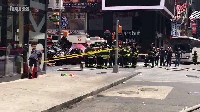 New York: une voiture fonce dans la foule à Times Square, au moins un mort