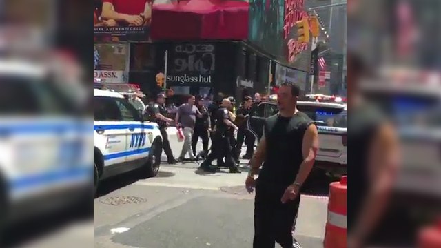 Un automobiliste fonce sur des piétons à New-York