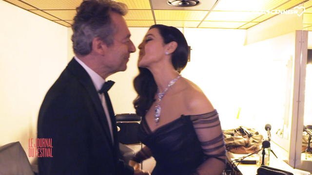Monica Bellucci raconte son avis sur la cérémonie d'ouverture à Michel Denisot - Le Journal Du Festival - Festival de Cannes 2017
