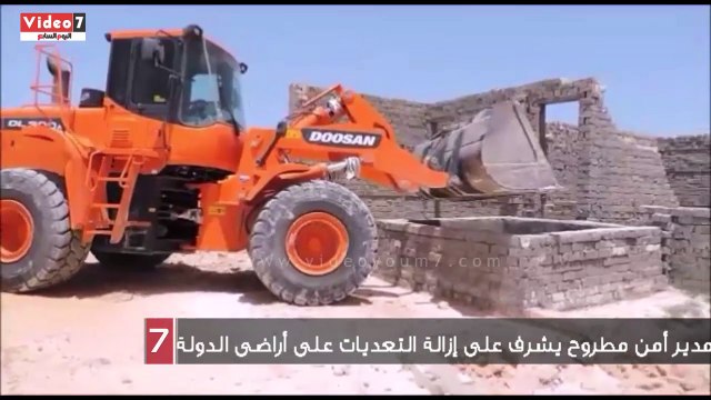 مدير أمن مطروح يشرف على إزالة التعديات على أراضى الدولة