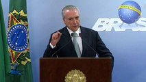 Temer diz que fica