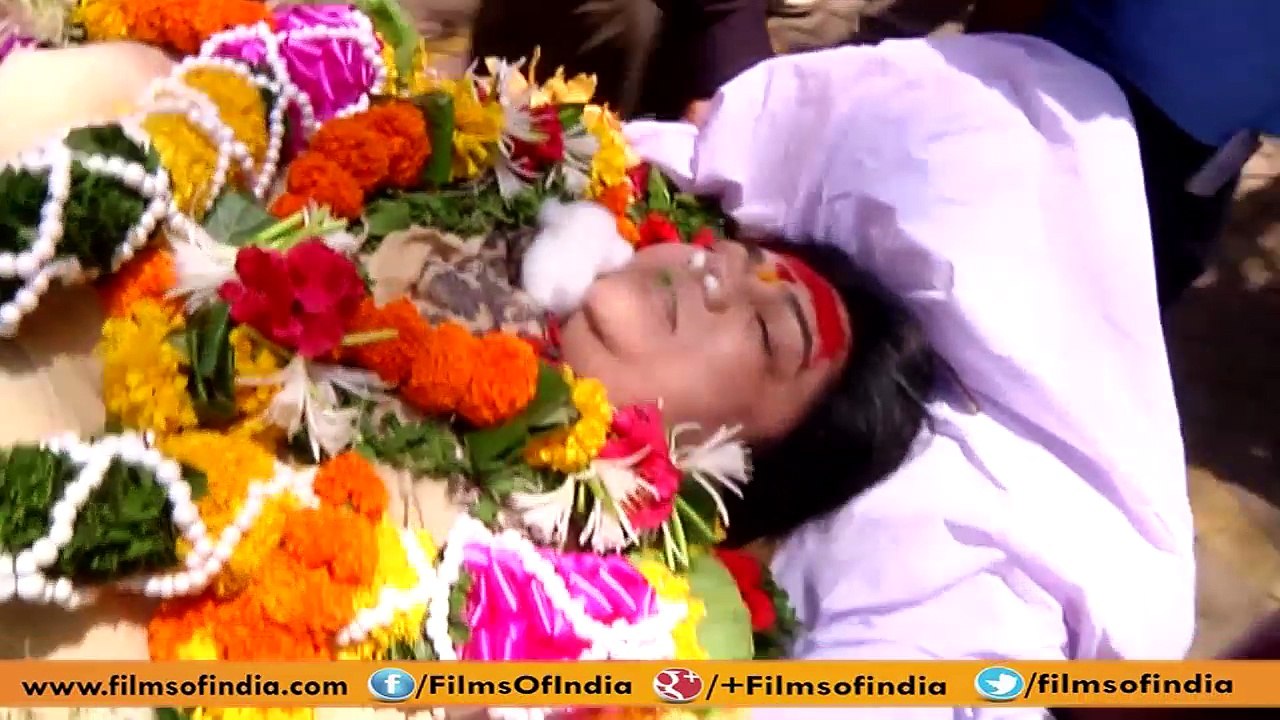 Celebs spotted at the funeral of Veteran Actress Reema Lagoo
