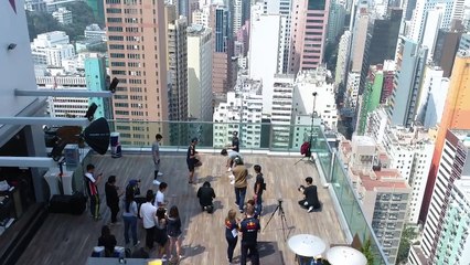 Daniel Ricciardo skips along in Hong Kong